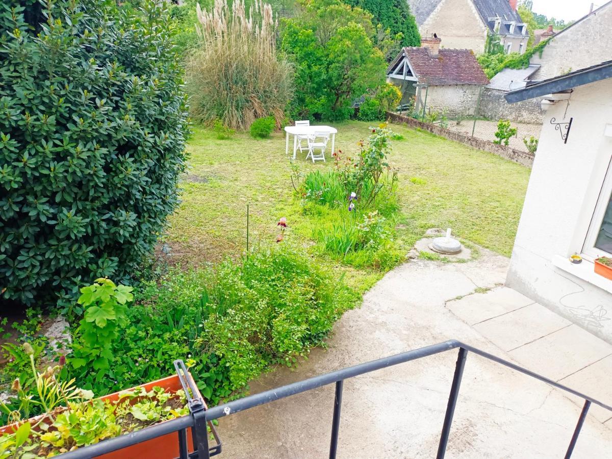 Petite Maison Etape Loire A Velo Ou Compostelle Mosnes Εξωτερικό φωτογραφία