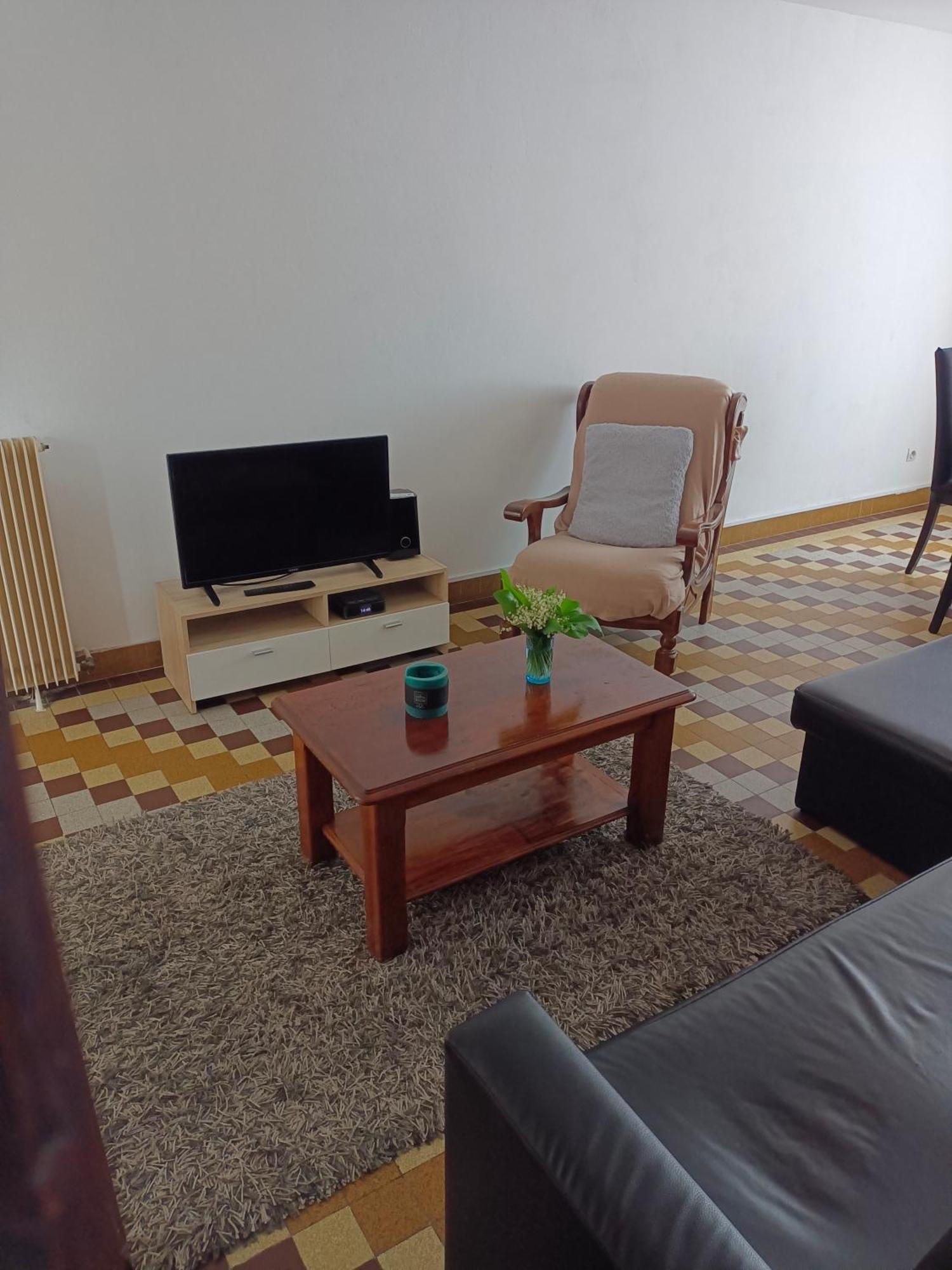 Petite Maison Etape Loire A Velo Ou Compostelle Mosnes Εξωτερικό φωτογραφία